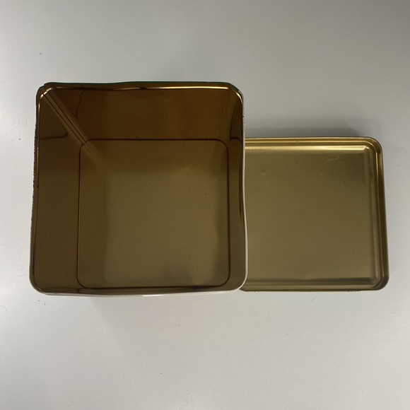 Vintage 1996 Red Man Chewing Tobacco Tin “Fenceline Crossing” Limited Edition - Picture 7 of 7